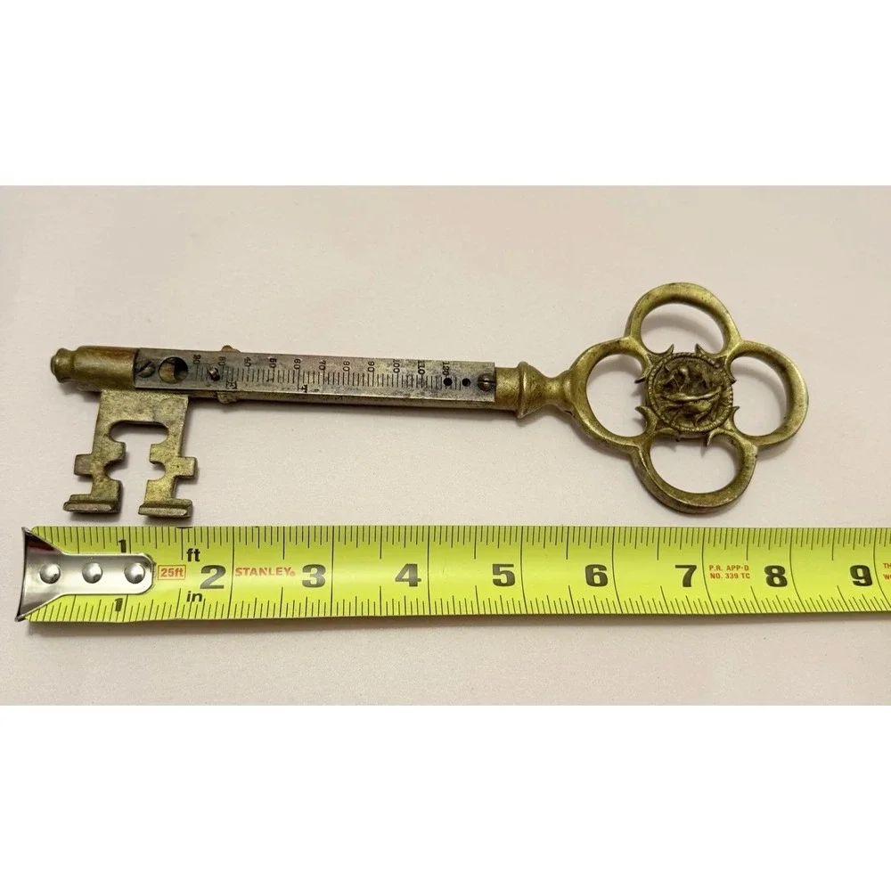 Large Antique Skeleton Key Lion Horse Head Decor Victorian Castle Meal 8.5